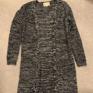 Long wool cardigan with front pockets